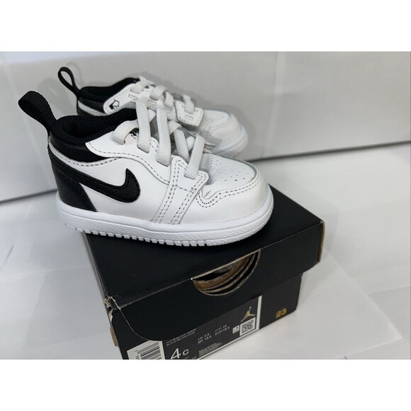 *NEW* TODDLERS BABY NIKE AIR JORDAN 1 LOW ALT (TD) WHITE/BLACK (DR9747 132) 4C - Picture 1 of 9